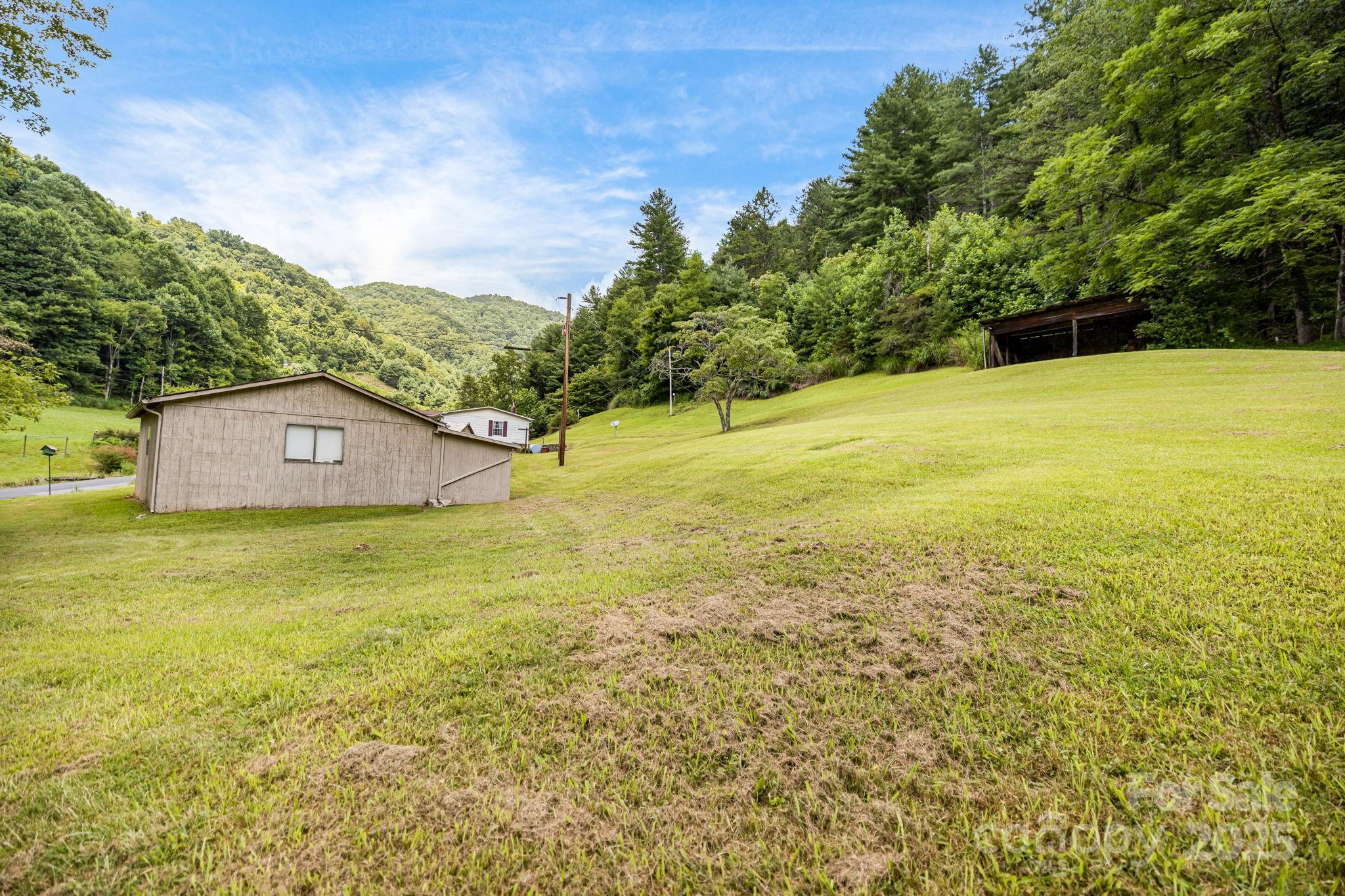 582 Lewis Branch Road Marshall, NC 28753 - Photo 39 of 46 Gallery Image 39