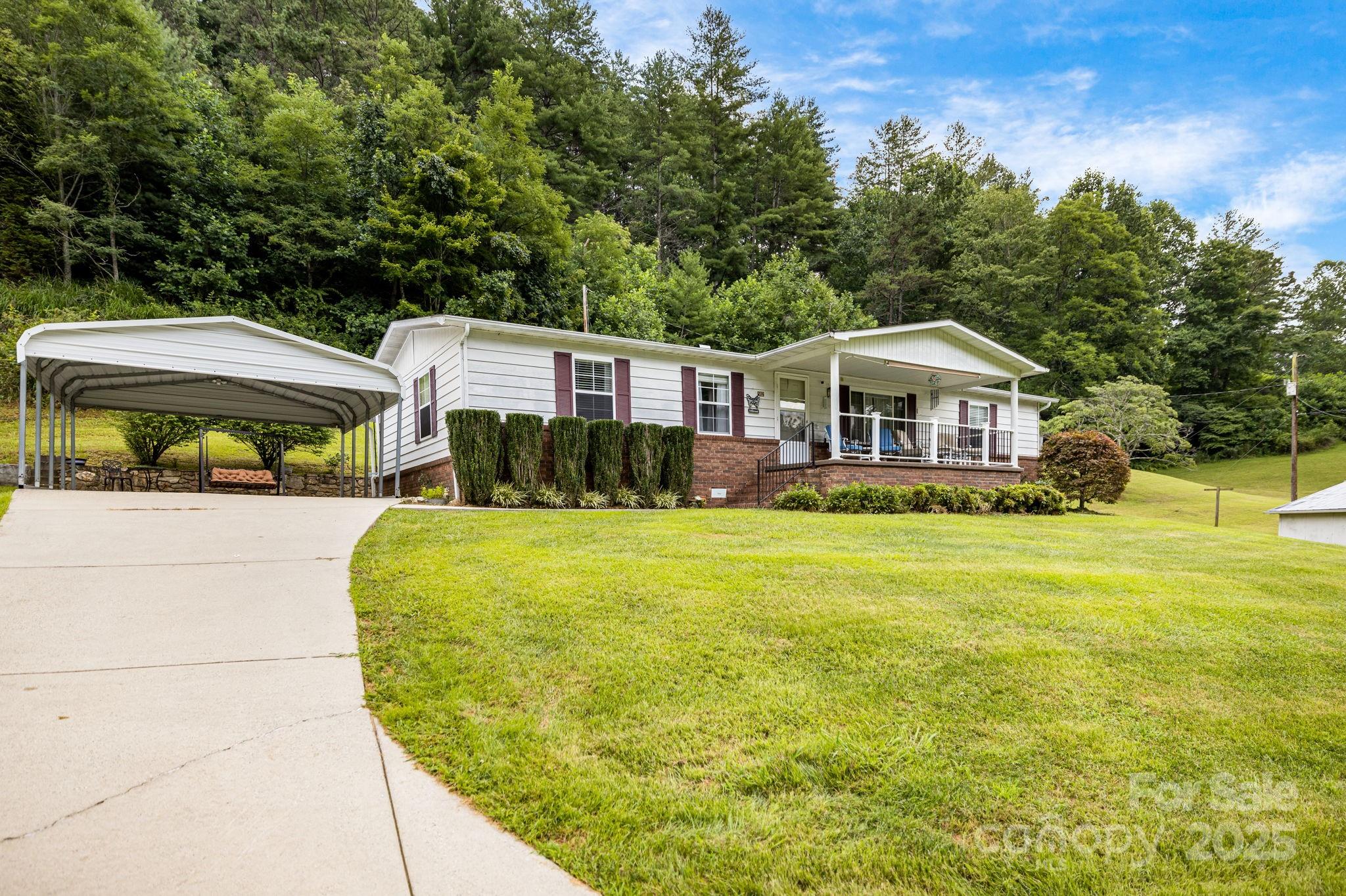 582 Lewis Branch Road Marshall, NC 28753 - Photo 43 of 46 Gallery Image 43