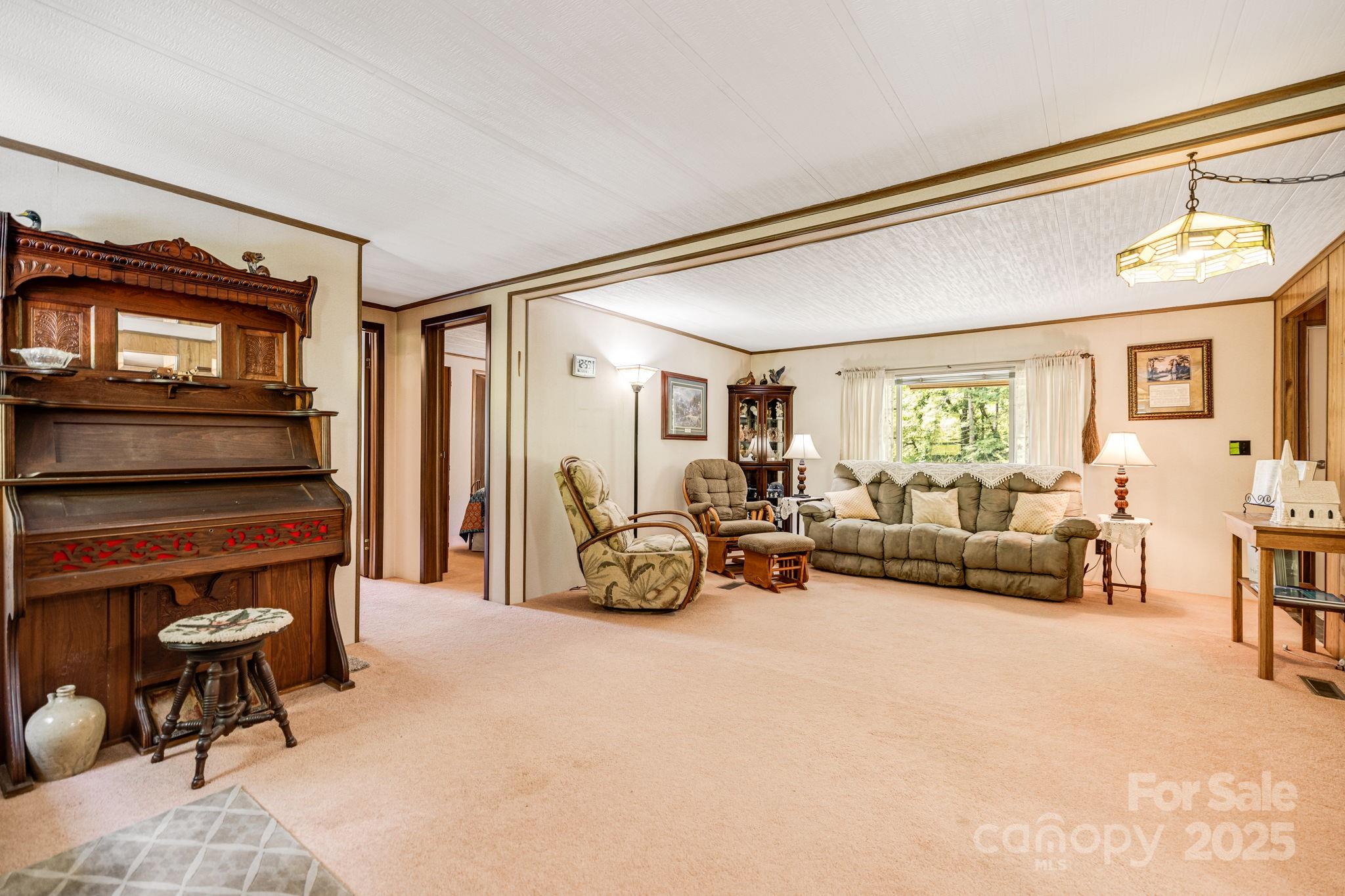 582 Lewis Branch Road Marshall, NC 28753 - Photo 5 of 46 Gallery Image 5