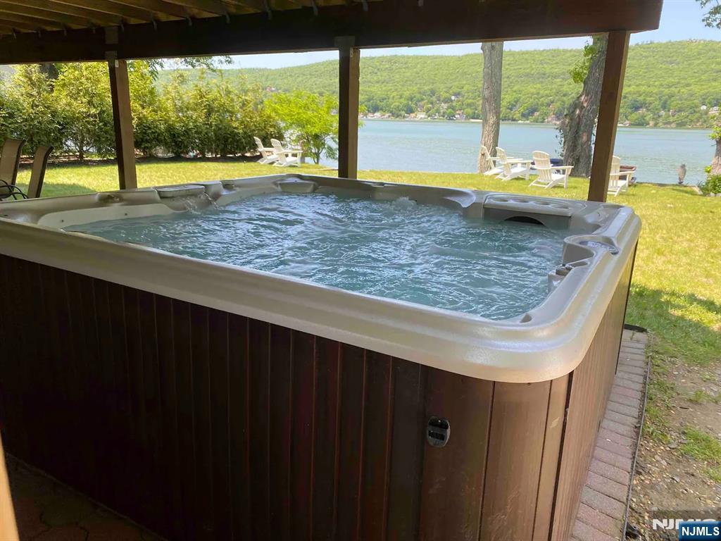 857 Shore Road West Milford, NJ 07421 - Photo 20 of 31