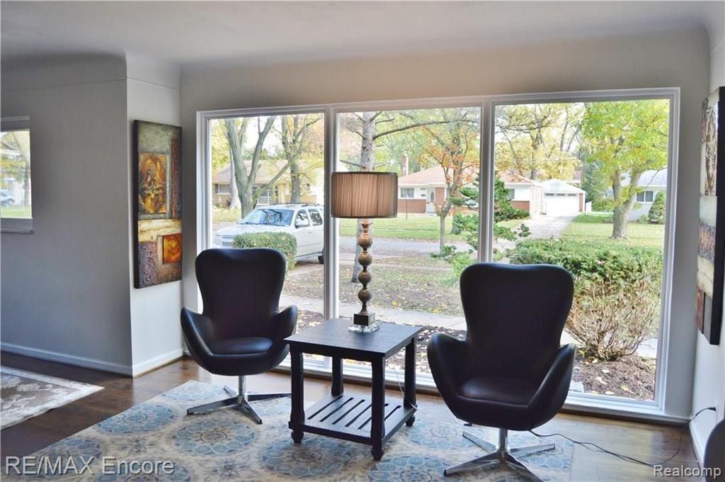 31215 West Rutland Street Beverly Hills, MI 48025 - Photo 8 of 26