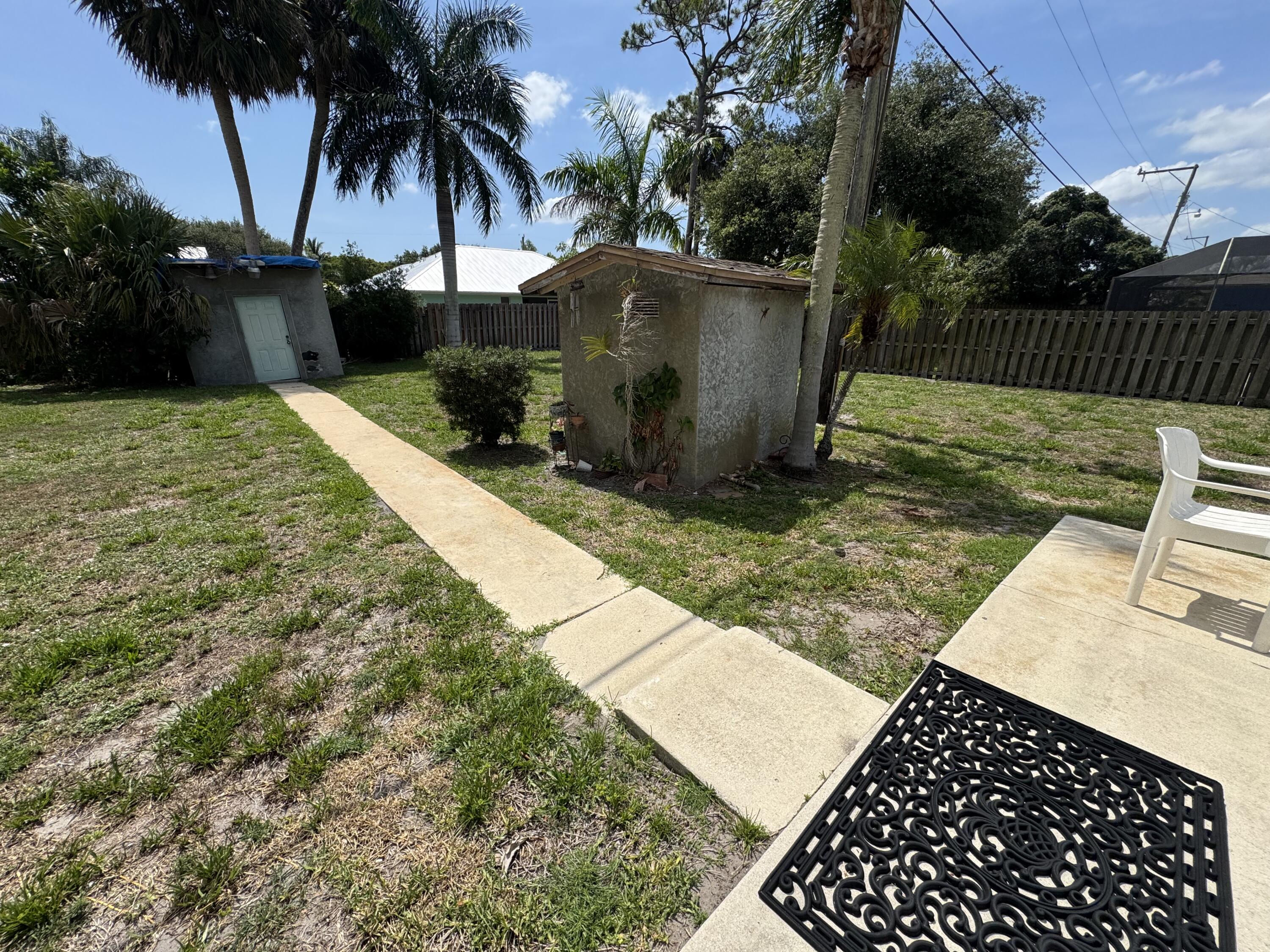 817 Southeast Palm Beach Road Stuart, FL 34996 - Photo 4 of 9 IMG_3078