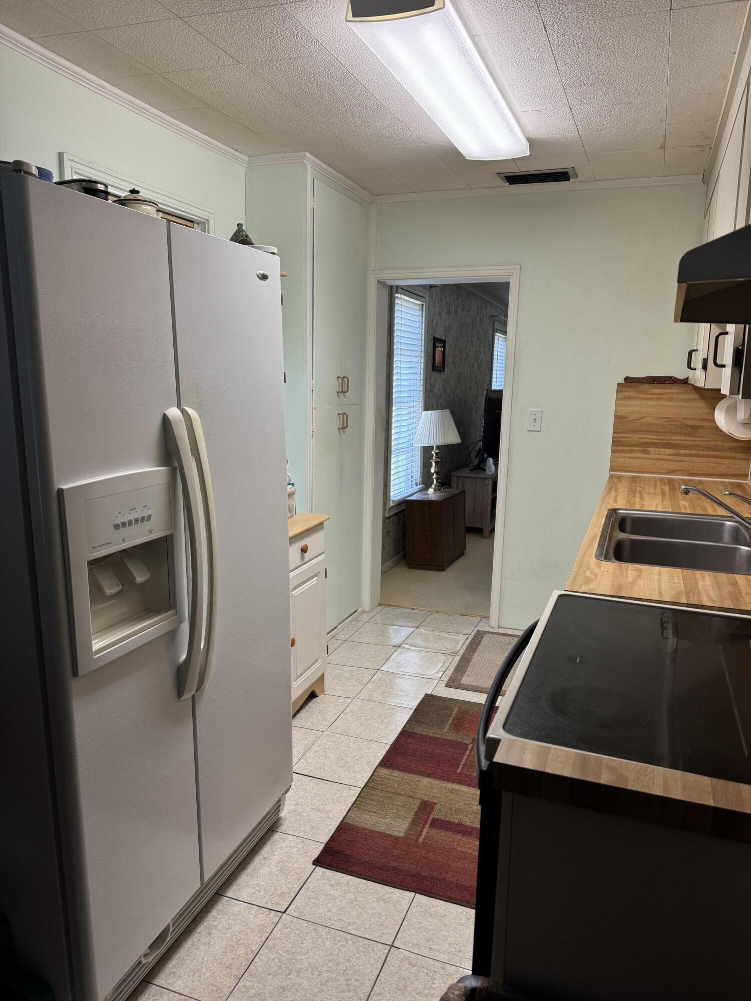 817 Southeast Palm Beach Road Stuart, FL 34996 - Photo 5 of 9 IMG_3062