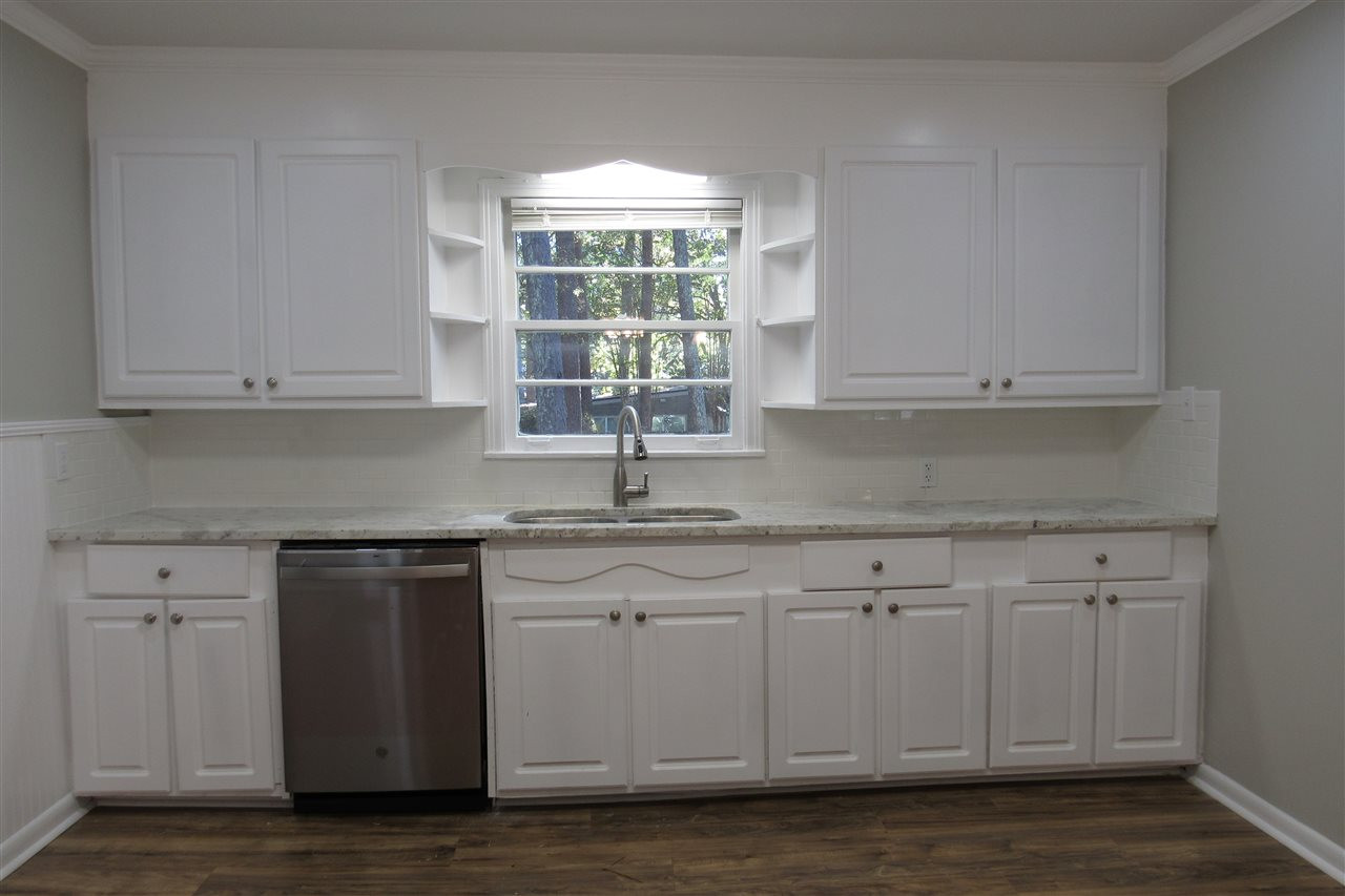 1627 Pine Ridge Place Jackson, MS 39211 - Photo 6 of 27 Photo 8