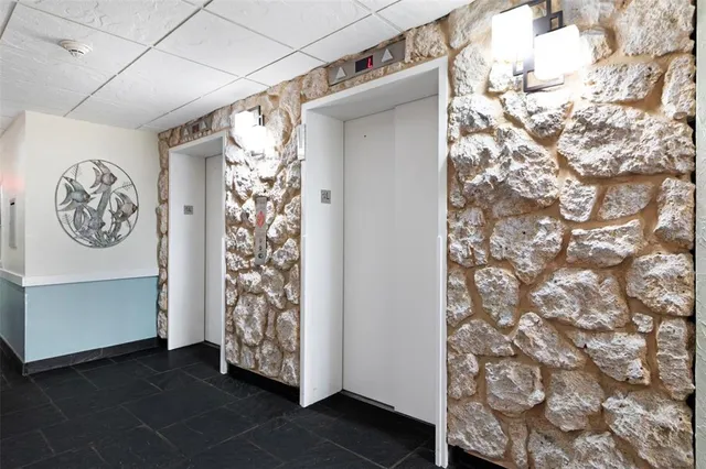 $5,000 | 17920 Gulf Boulevard, Unit 205, Redington Shores, FL 33708