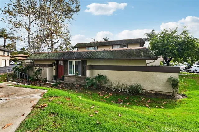 $689,000 | 26322 Via Roble, Mission Viejo, CA 92691