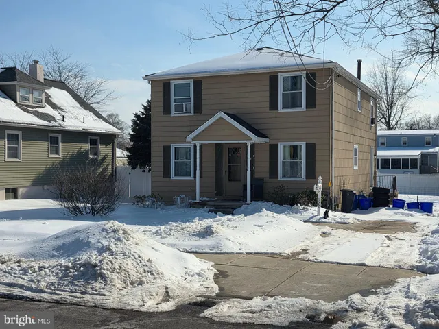 $243,500 | 122 Lincoln Avenue, Magnolia, NJ 08049