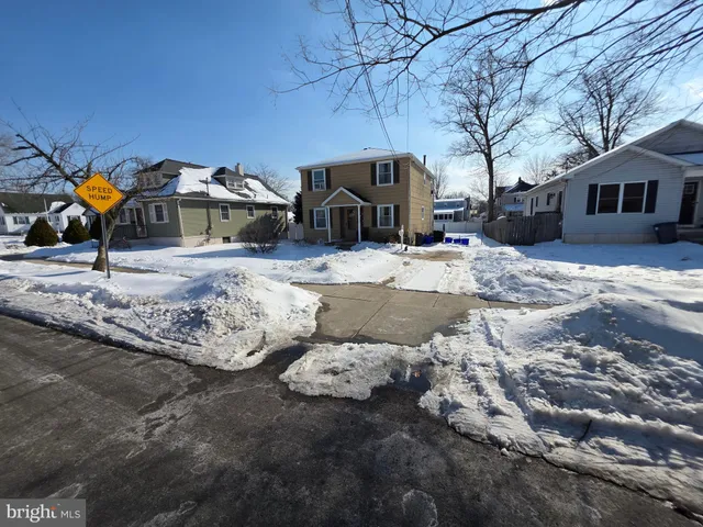 $243,500 | 122 Lincoln Avenue, Magnolia, NJ 08049