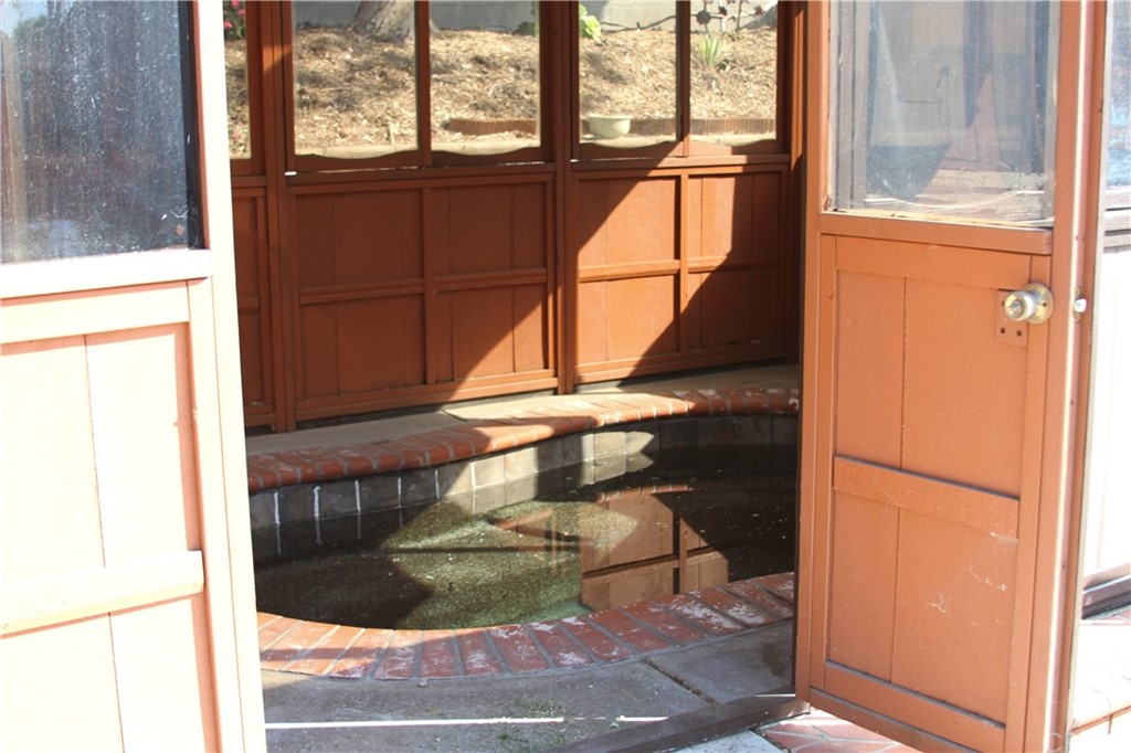 23642 Cavanaugh Road Lake Forest, CA 92630 - Photo 9 of 14 a view of an entryway