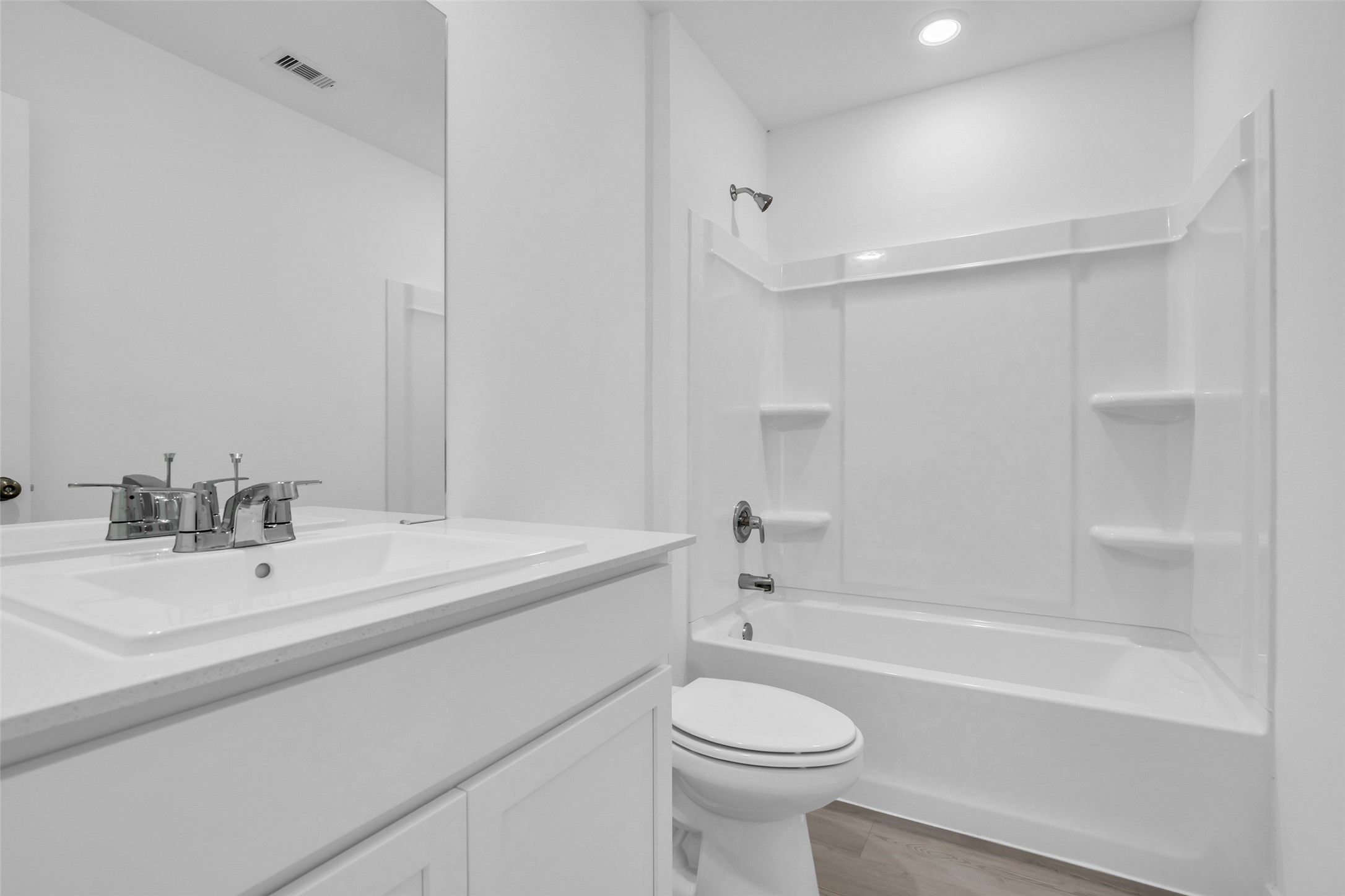 254 Farray Forest Magnolia, TX 77354 - Photo 10 of 16 Primary ensuite bathroom.
