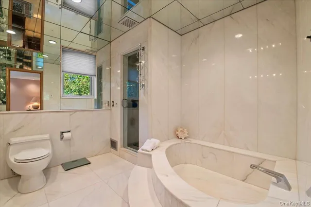 $2,950,000 | 292 Breezyway, Lawrence, NY 11559