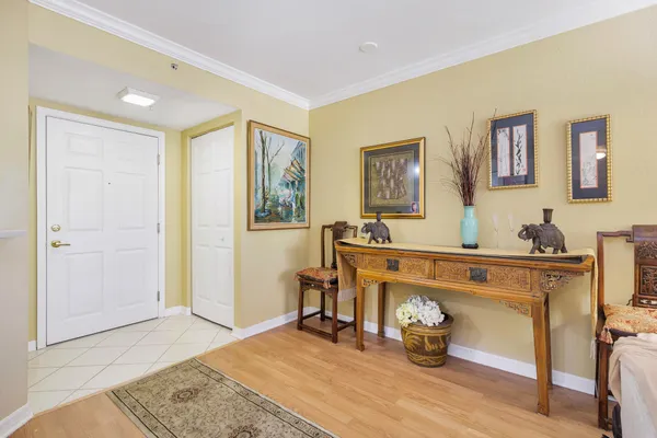 $2,000 | 1801 North Flagler Drive, Unit 431, West Palm Beach, FL 33407