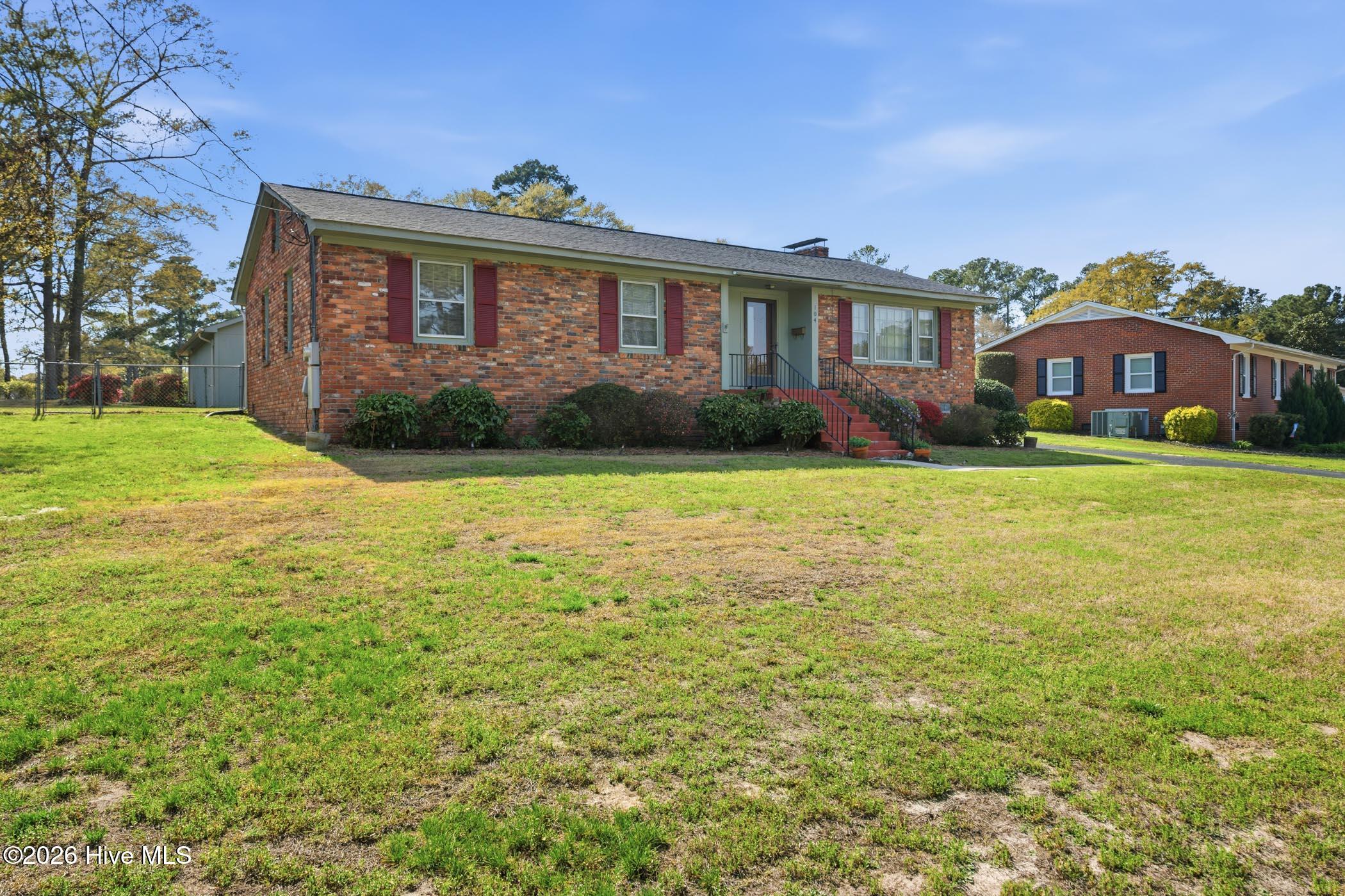 104 McDonald Drive Rockingham, NC 28379 - Photo 2 of 33 A7409035