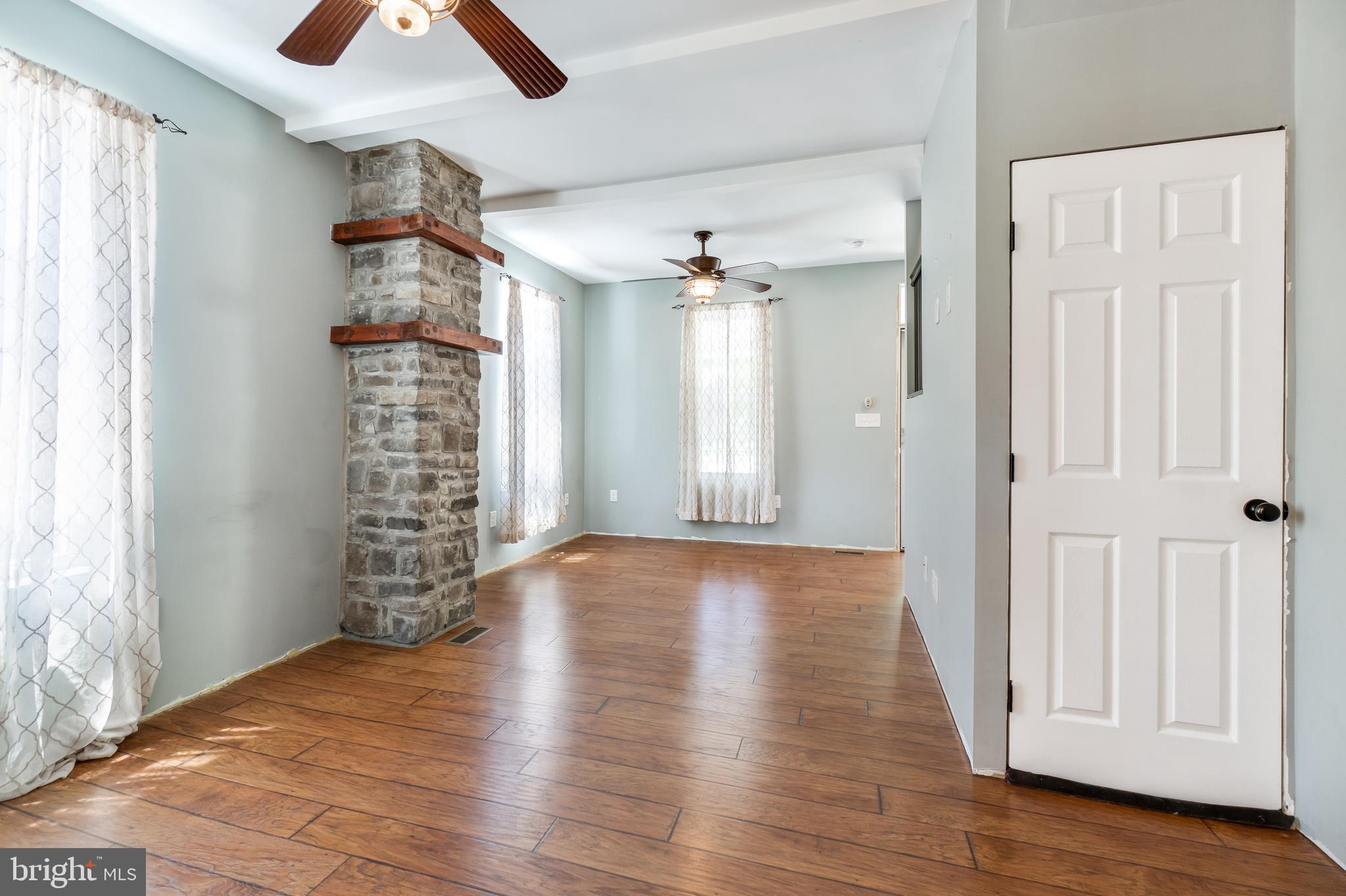 144 Providence Road Elkton, MD 21921 - Photo 13 of 34 Living room