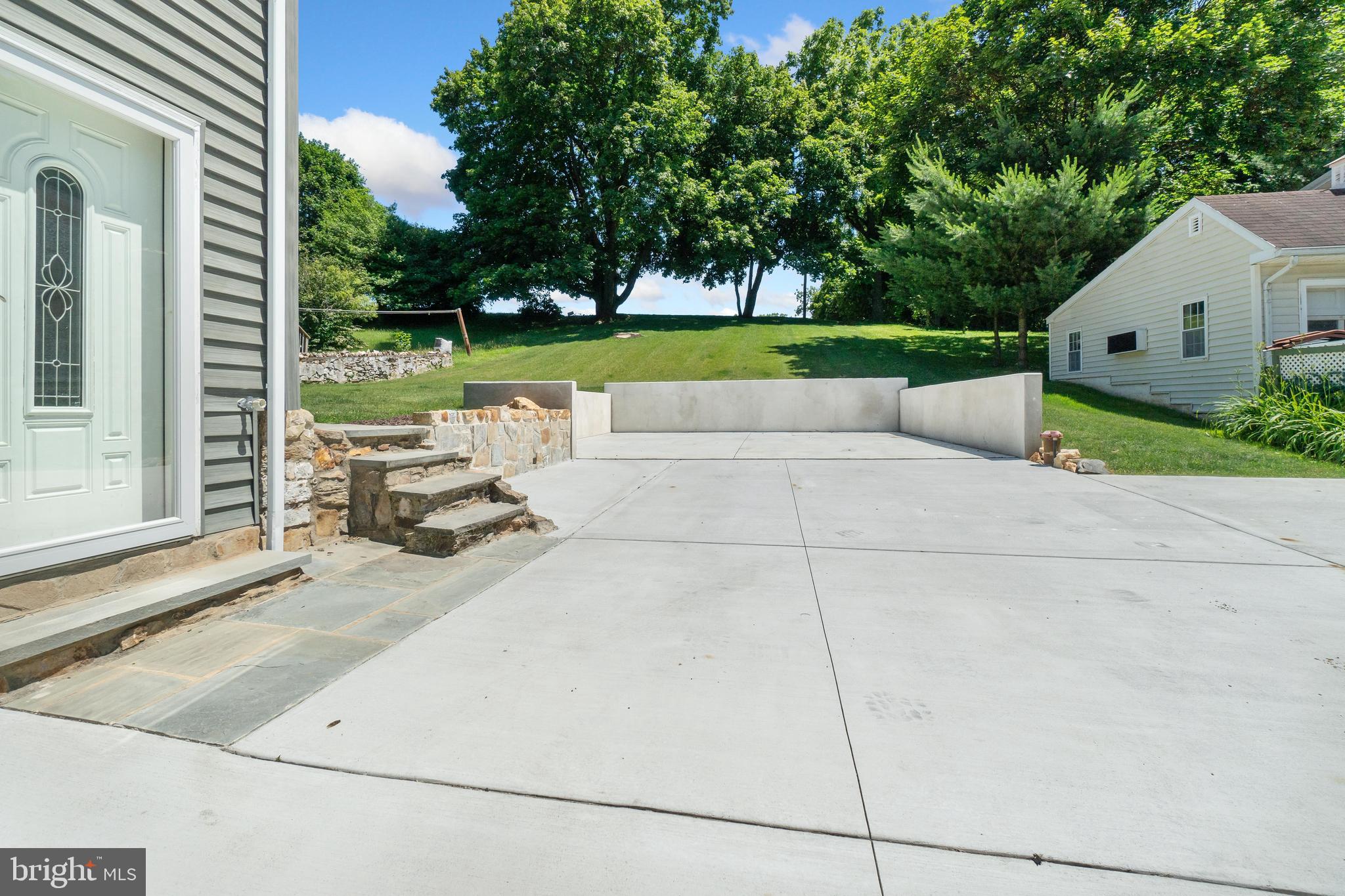 144 Providence Road Elkton, MD 21921 - Photo 29 of 34 Large concrete driveway