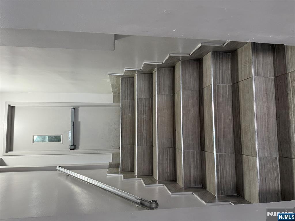 2205 North Central Road, Unit 5A Fort Lee, NJ 07024 - Photo 21 of 24 a view of entryway