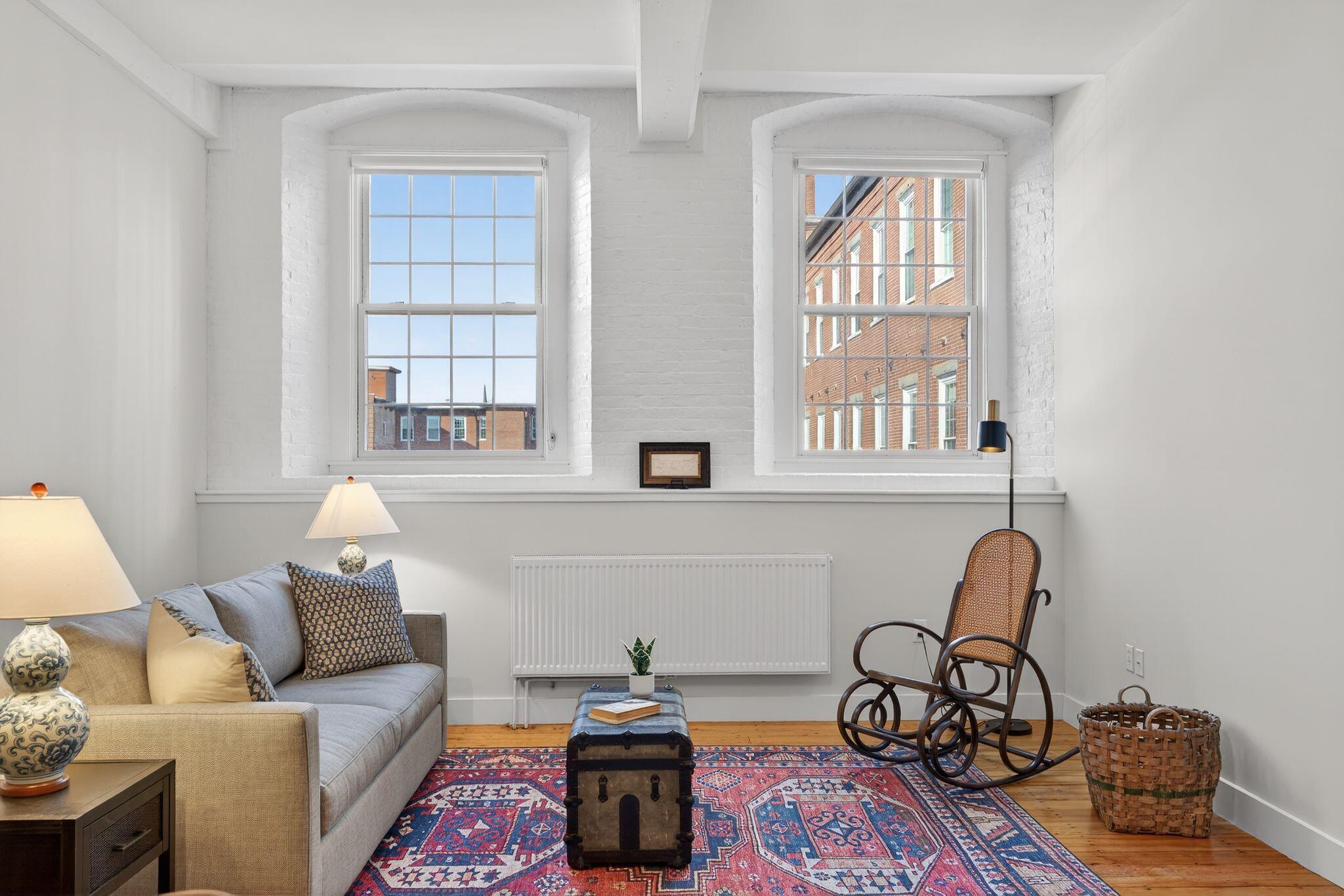 Light and bright unit 18-415