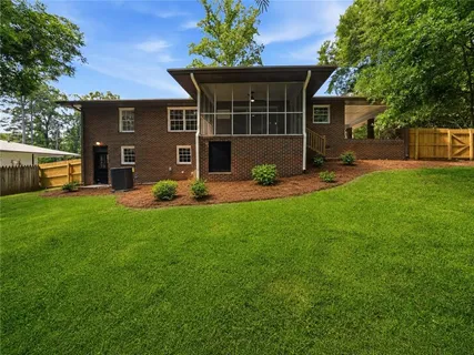 $365,000 | 61 Barrett Circle Southeast, Marietta, GA 30060