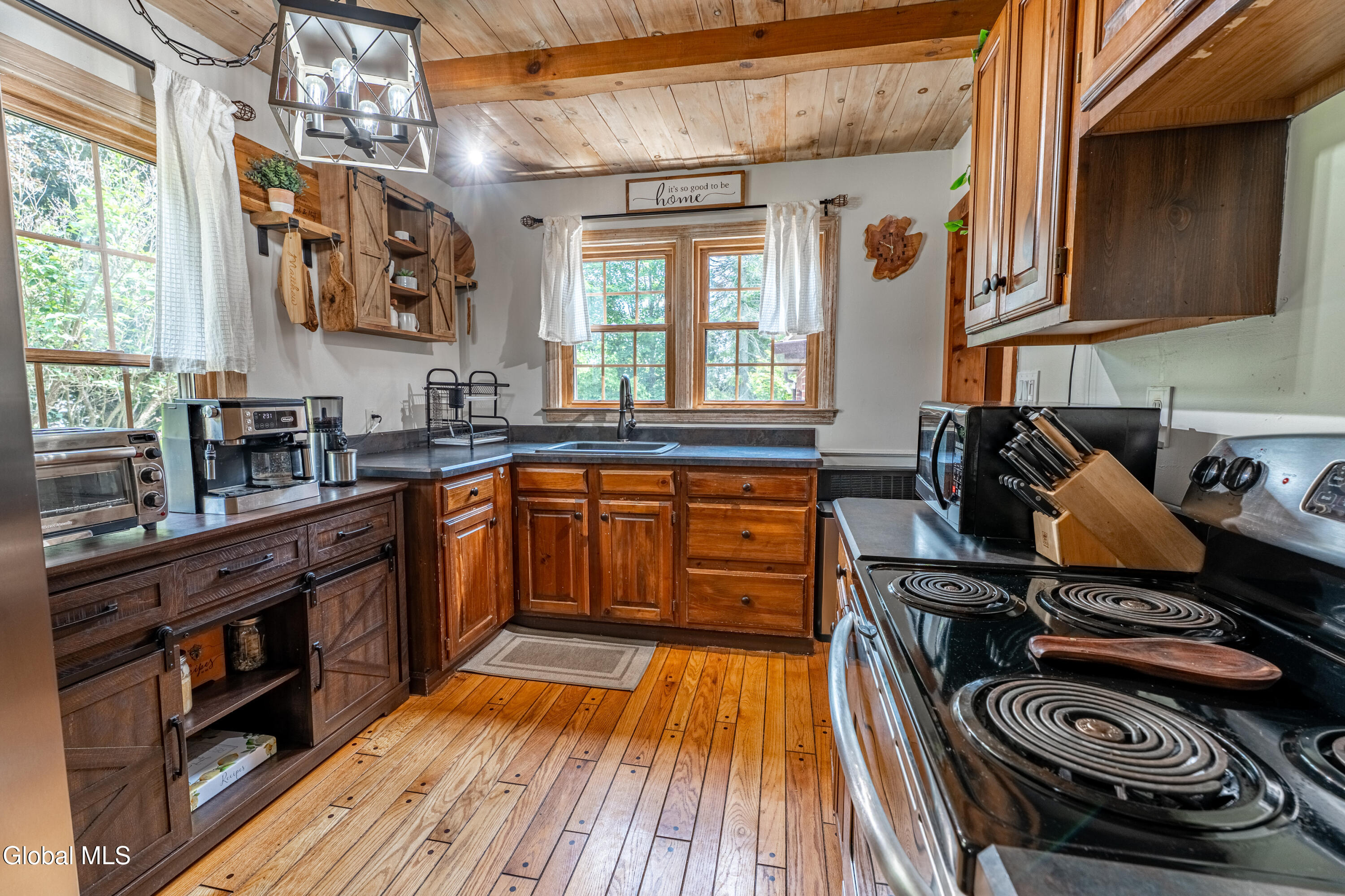 663 Sacandaga Road Glenville, NY 12302 - Photo 13 of 44 663 Sacandaga Rd