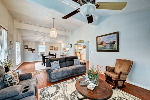 $300,000 | 170 Mesa Verde, Livingston, TX 77351