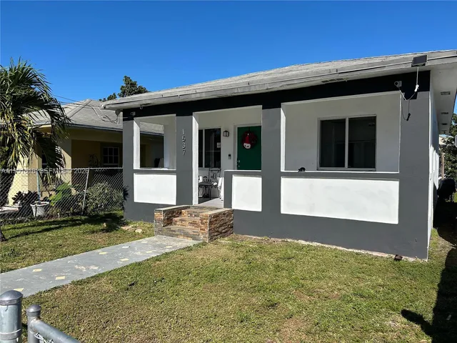 $350,000 | 1537 Northwest 64th Street, Miami, FL 33147