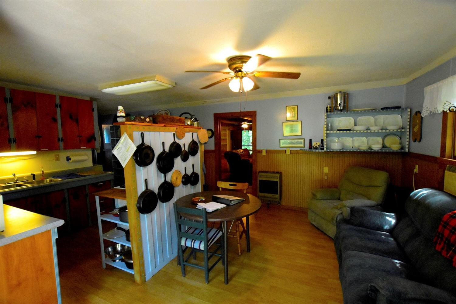 1202 Flinchum Ridge Road Irvine, KY 40336 - Photo 25 of 45 Eat-in kitchen!