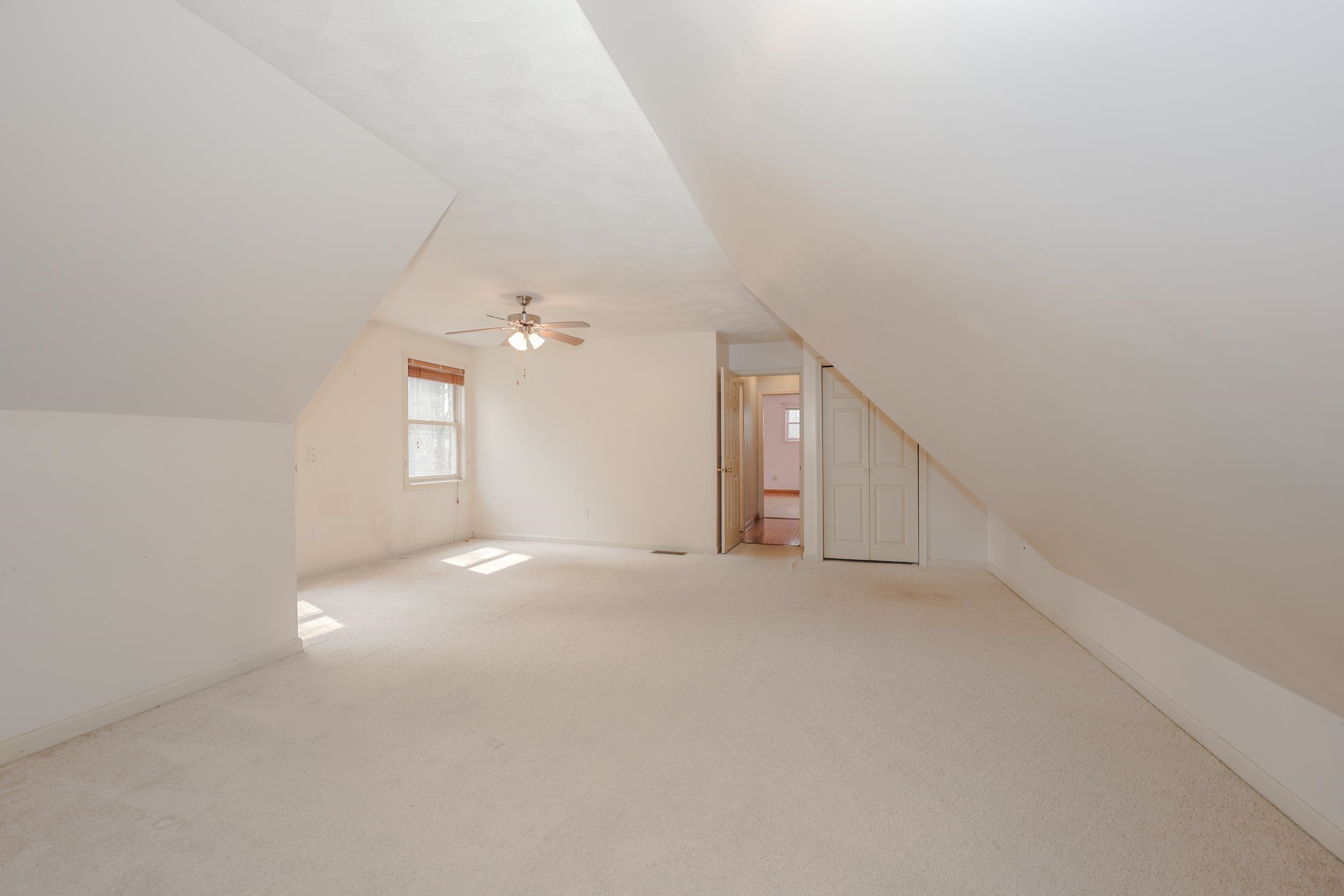 125 Pinecrest Road Litchfield, NH 03052 - Photo 25 of 44