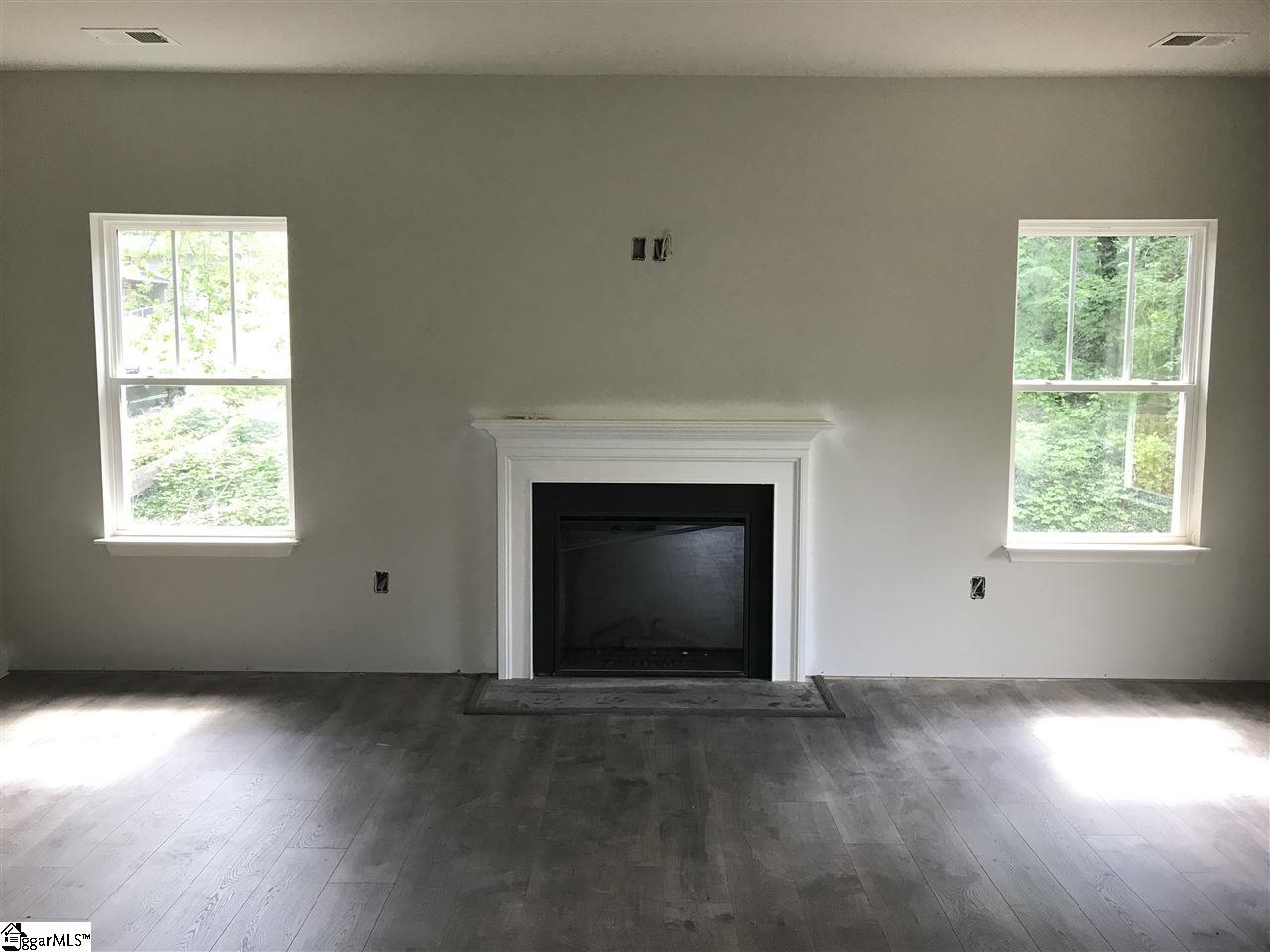 214 Center Street Greer, SC 29651 - Photo 10 of 14 Gallery Image 10