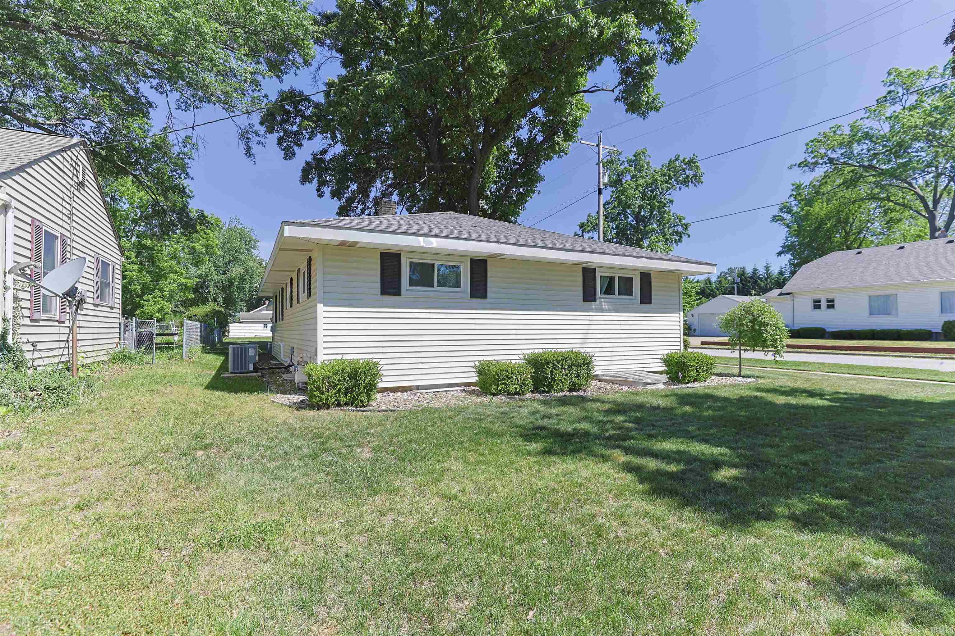 1005 Violet Road Elkhart, IN 46514 - Photo 38 of 45