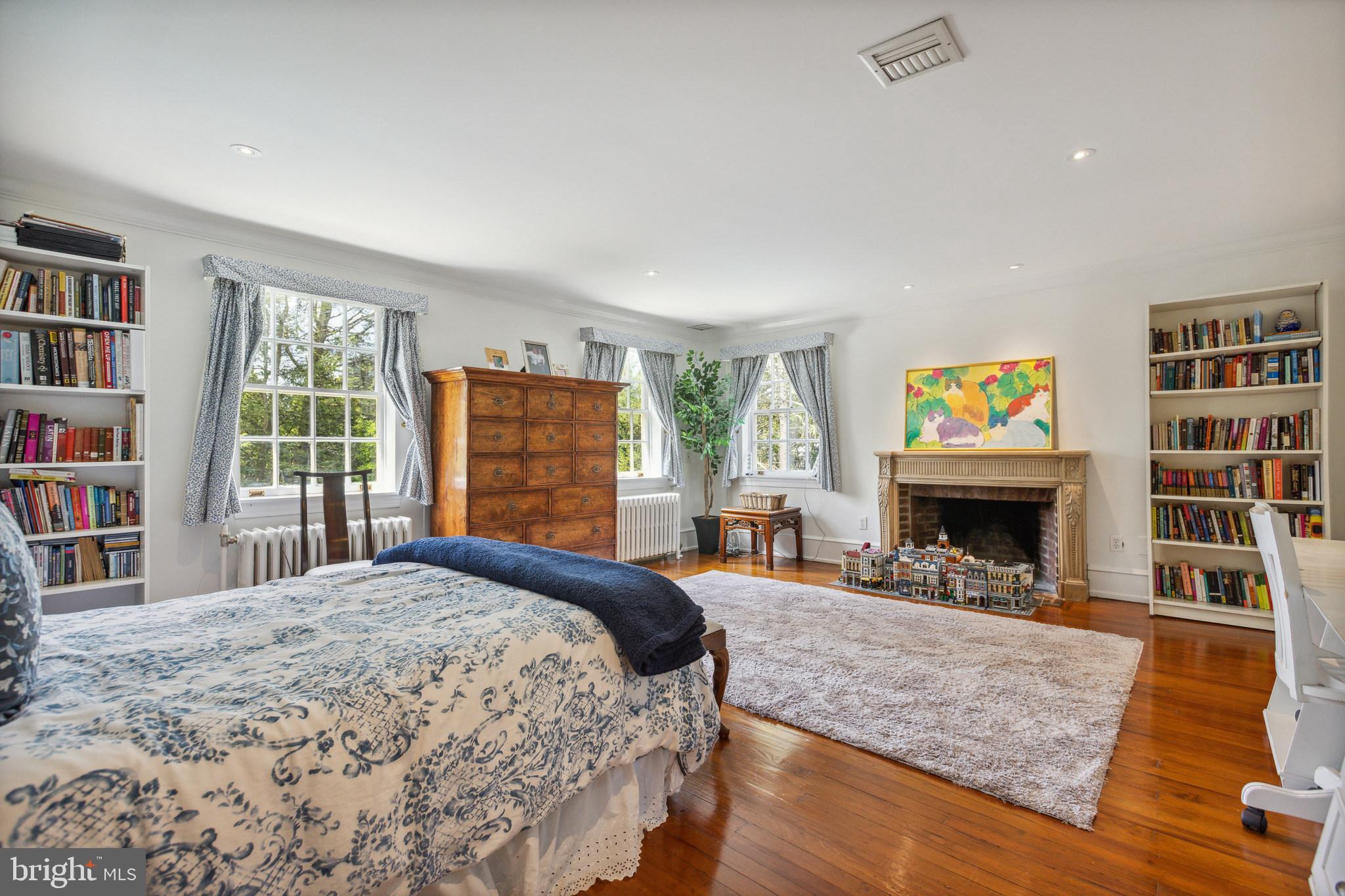 675 Church Road Wayne, PA 19087 - Photo 44 of 57 Large Bedroom #4 w/Fireplace & Ensuite Bath
