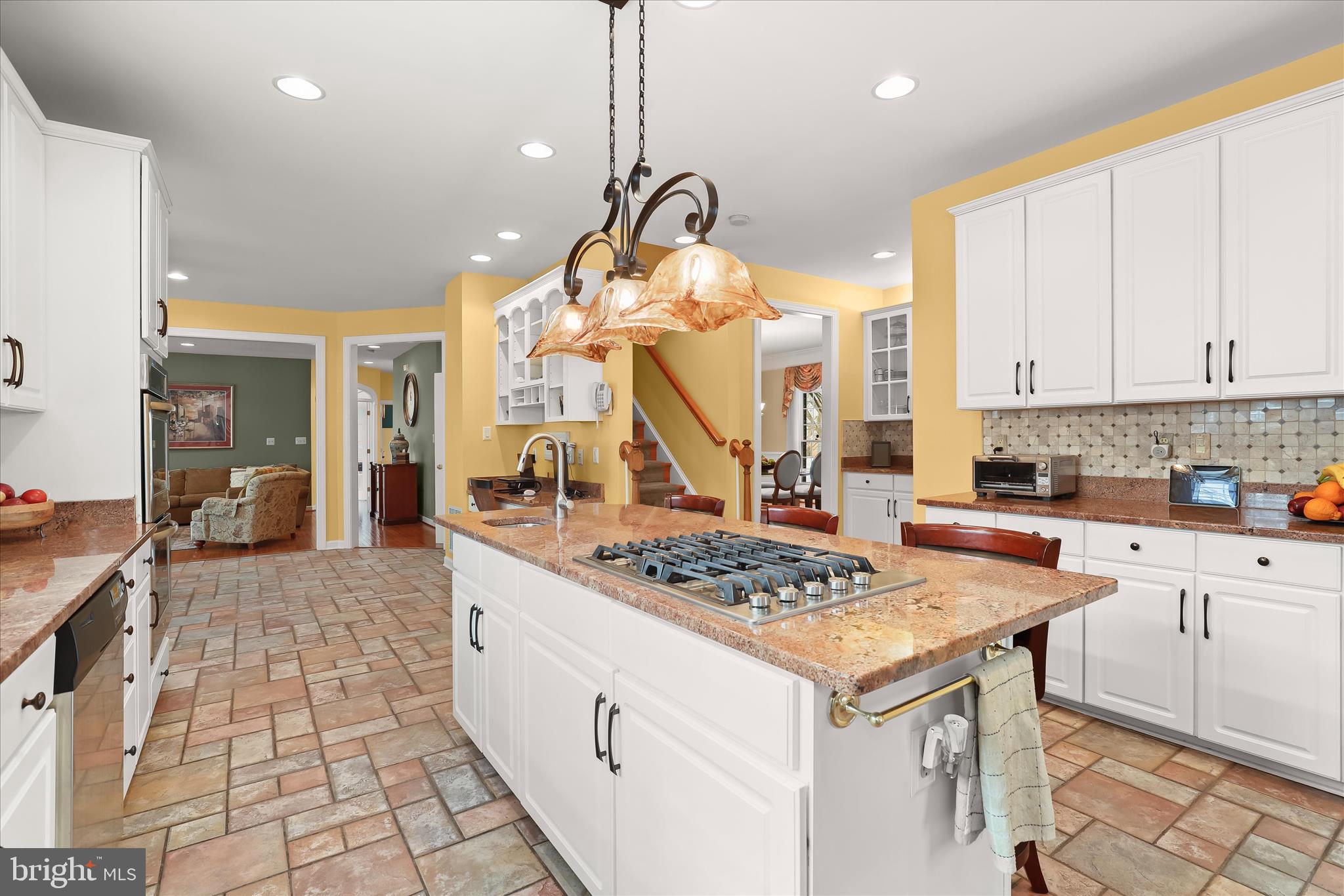 8061 Hunterbrooke Lane Fulton, MD 20759 - Photo 19 of 77 Gas Cooking