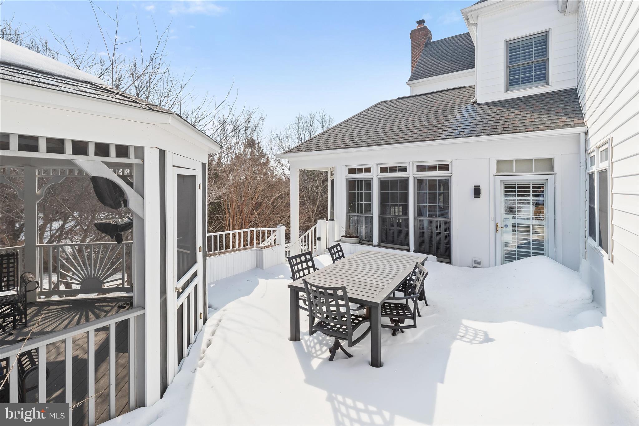 8061 Hunterbrooke Lane Fulton, MD 20759 - Photo 71 of 90 Composite Trex Deck