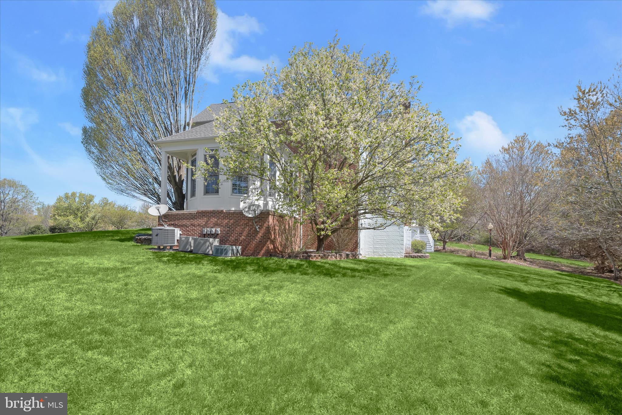 8061 Hunterbrooke Lane Fulton, MD 20759 - Photo 80 of 90 Side Elevation