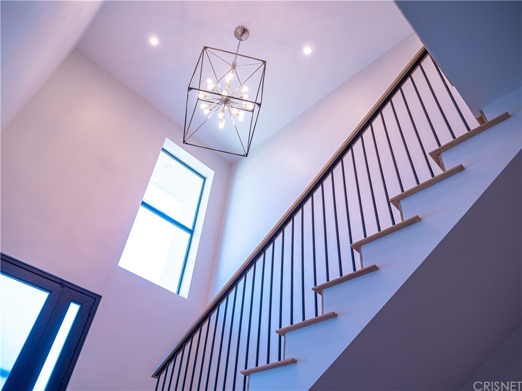 8184 Mannix Drive Los Angeles, CA 90046 - Photo 23 of 53 a view of entryway and hall with wooden floor