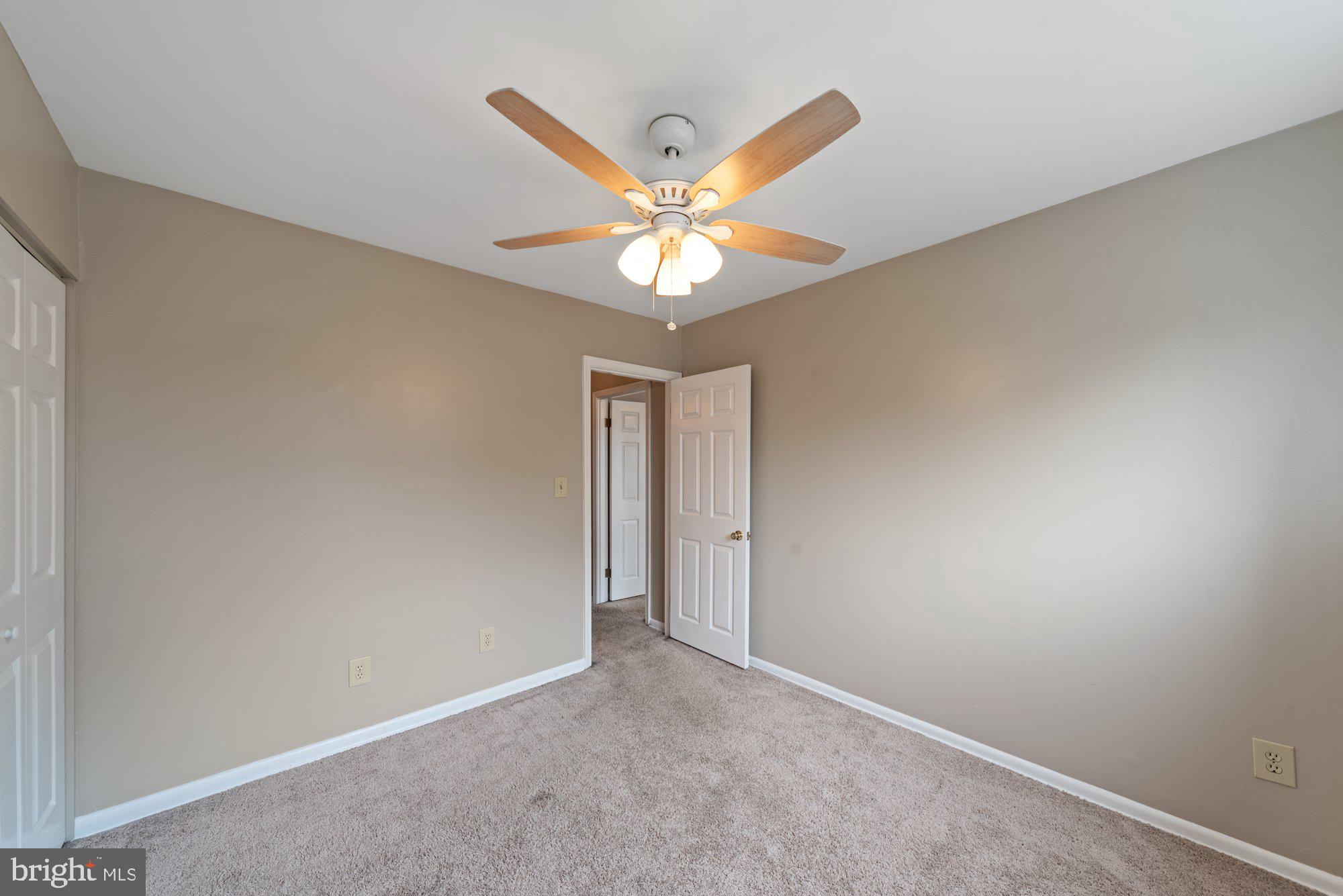 519 Epsom Road, Unit TB Towson, MD 21286 - Photo 17 of 24 Nice light and is also large.