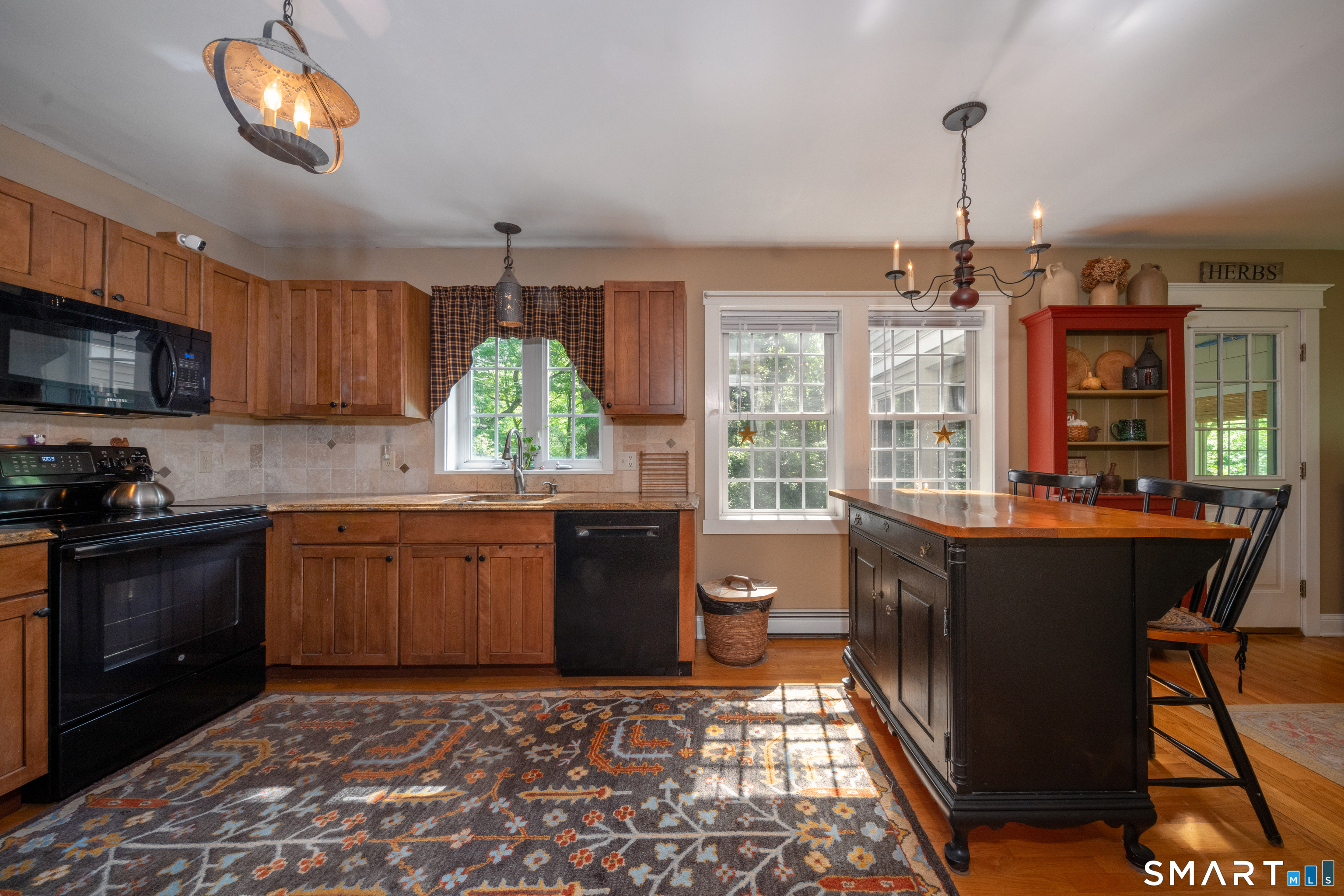 140 Ironworks Road Clinton, CT 06413 - Photo 9 of 39