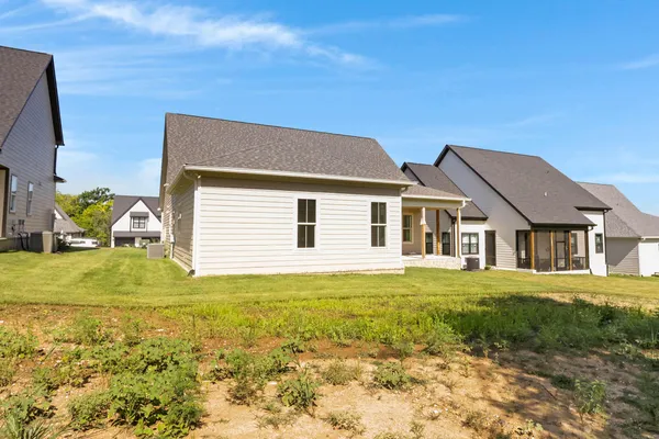 $675,000 | 8126 Sir Oliphant Way, Unit LOT #33, Ooltewah, TN 37363