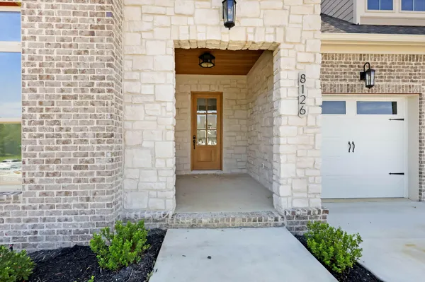 $675,000 | 8126 Sir Oliphant Way, Unit LOT #33, Ooltewah, TN 37363