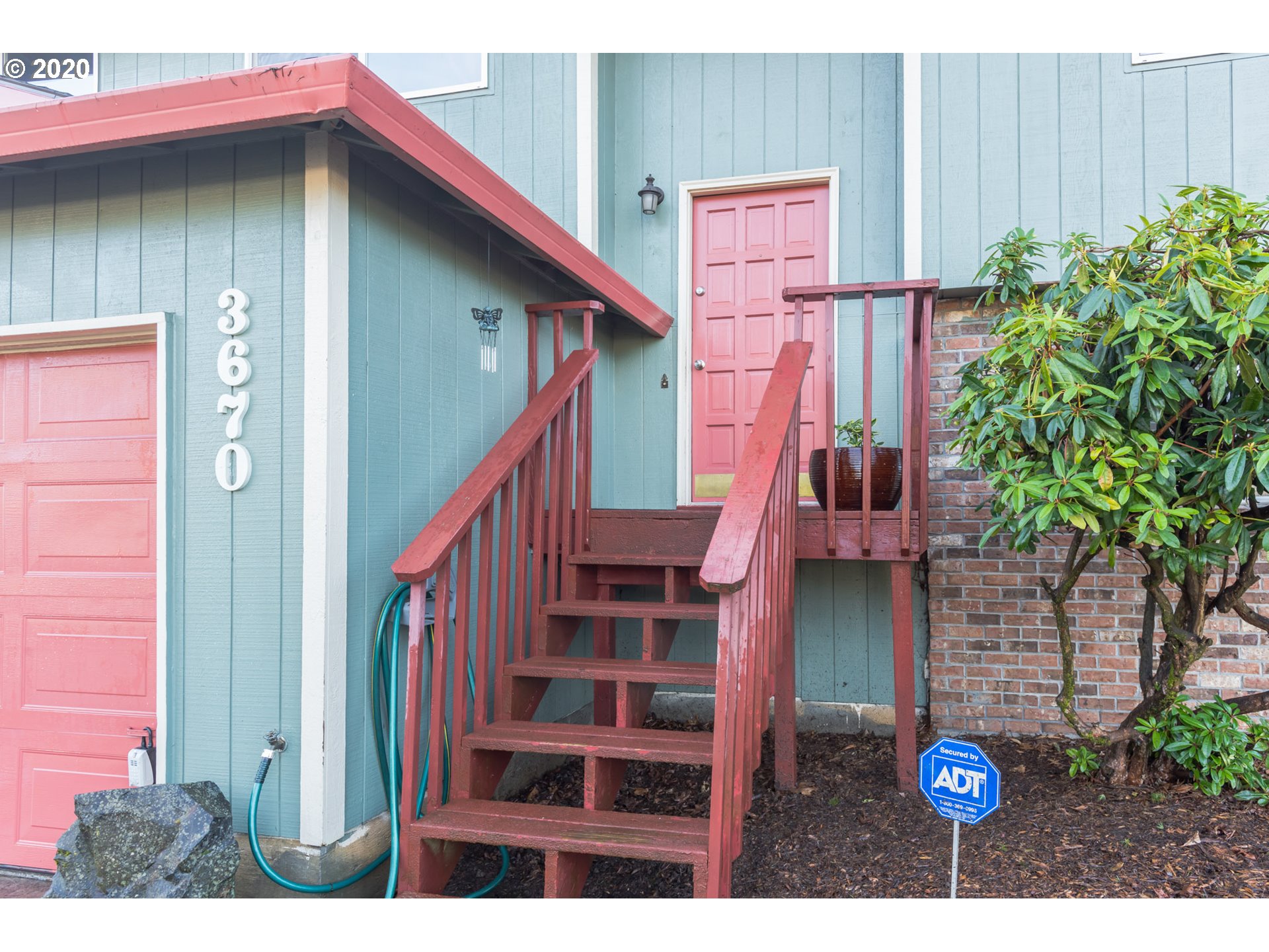 3670 Southwest 2nd Street Gresham, OR 97030 - Photo 2 of 30 Exterior