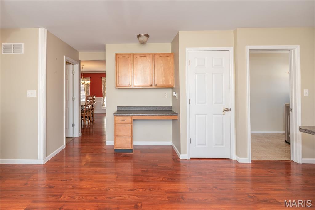 34 Logan Crossing Circle O'Fallon, MO 63366 - Photo 12 of 47