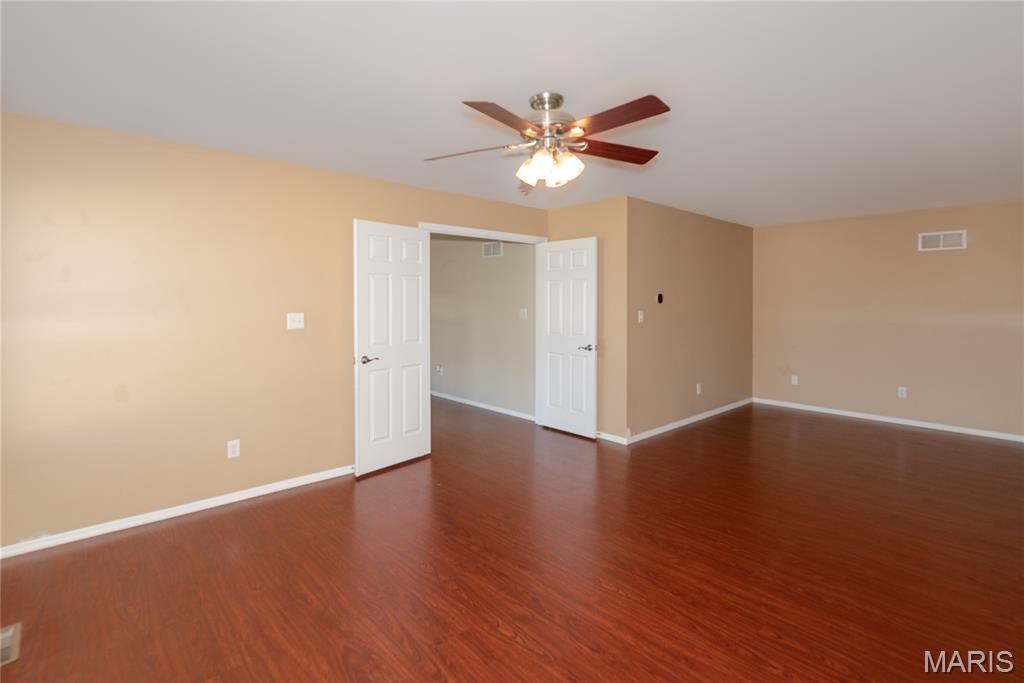 34 Logan Crossing Circle O'Fallon, MO 63366 - Photo 19 of 47