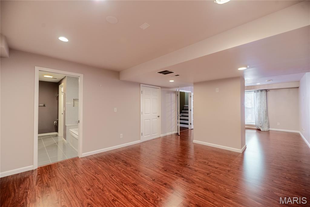 34 Logan Crossing Circle O'Fallon, MO 63366 - Photo 33 of 47