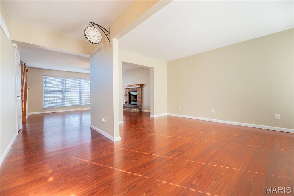 34 Logan Crossing Circle O'Fallon, MO 63366 - Photo 4 of 47