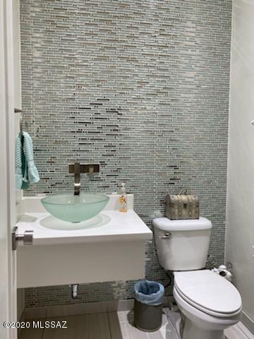 1110 Vista De Los Alamos Rio Rico, AZ 85648 - Photo 4 of 7
