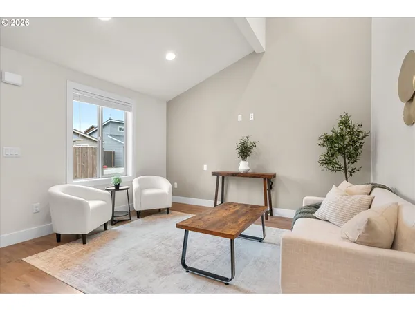 $399,900 | 12252 Meadowlawn Drive, Oregon City, OR 97045