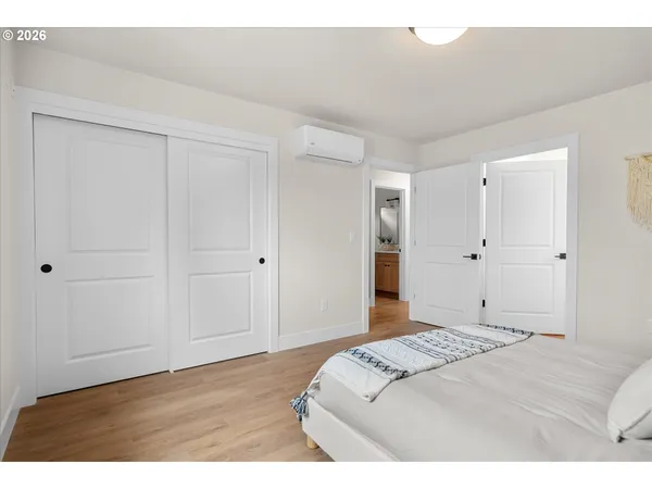 $399,900 | 12252 Meadowlawn Drive, Oregon City, OR 97045