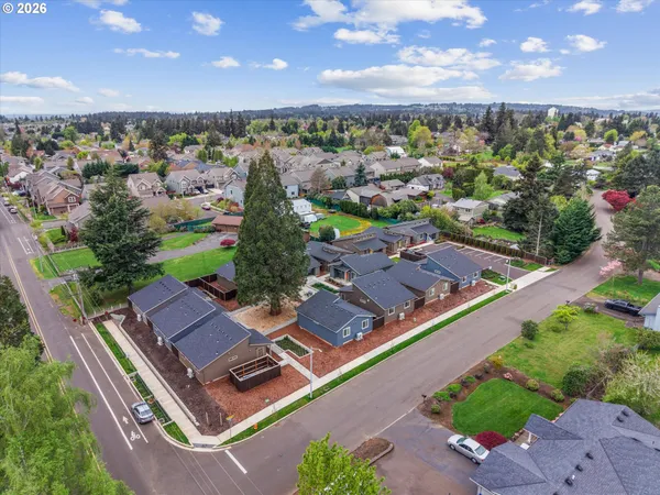 $399,900 | 12252 Meadowlawn Drive, Oregon City, OR 97045