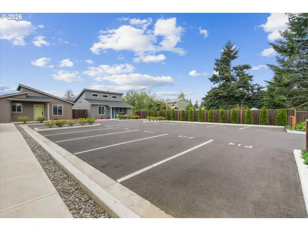 $399,900 | 12252 Meadowlawn Drive, Oregon City, OR 97045