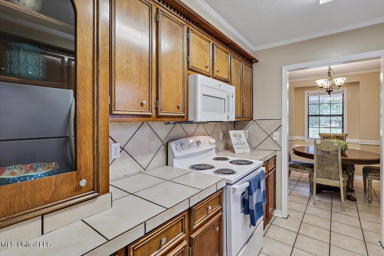 121 Summit Drive Madison, MS 39110 - Photo 11 of 26 11-121 Summit Dr