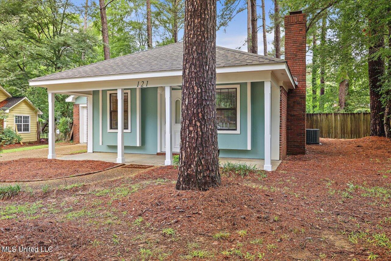 121 Summit Drive Madison, MS 39110 - Photo 2 of 26 02-121 Summit Dr